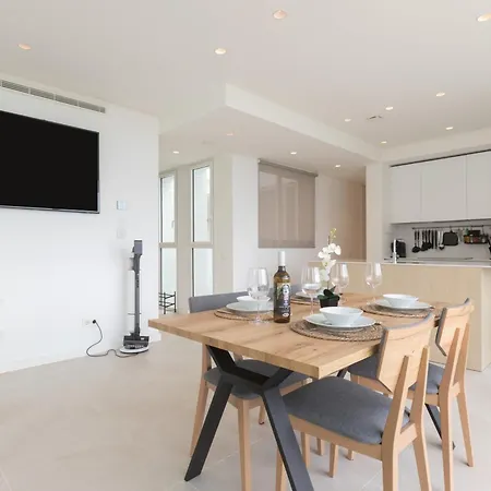 422 Euc Palo Alto Three Bedroom Sea View