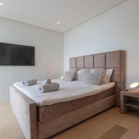 422 Euc Palo Alto Three Bedroom Sea View * Marbella