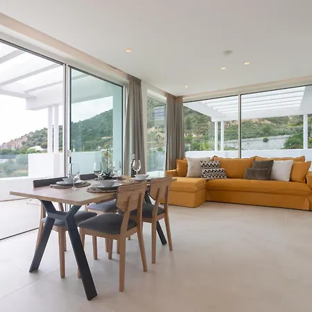 422 Euc Palo Alto Three Bedroom Sea View *