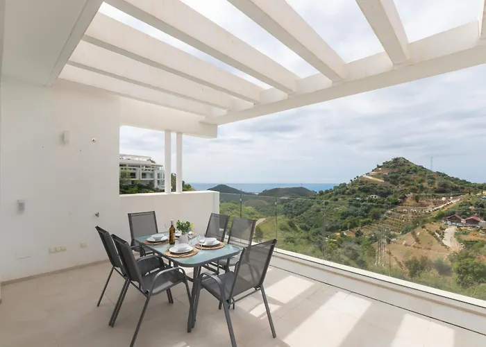 422 Euc Palo Alto Three Bedroom Sea View Appartement *